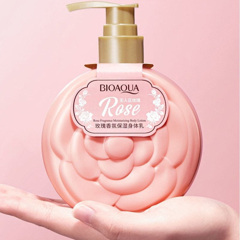 Nawilżający balsam do ciała RÓŻA