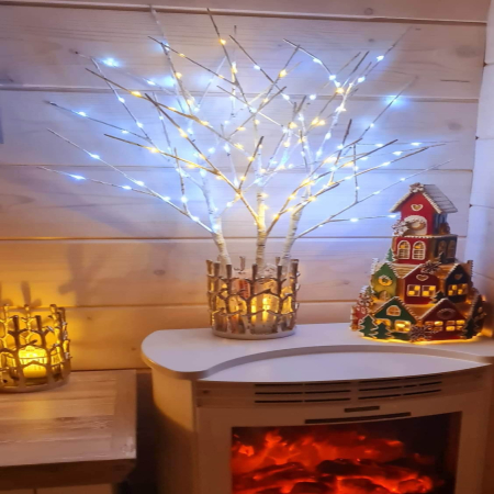 Dekoracyjne drzewko LED z ozdobami