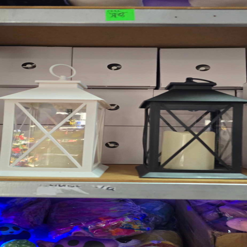 Dekoracyjna latarnia LED