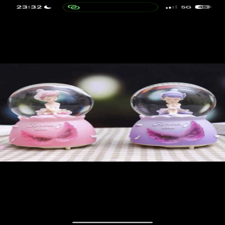 Lampa dekoracyjna z aniołkiem