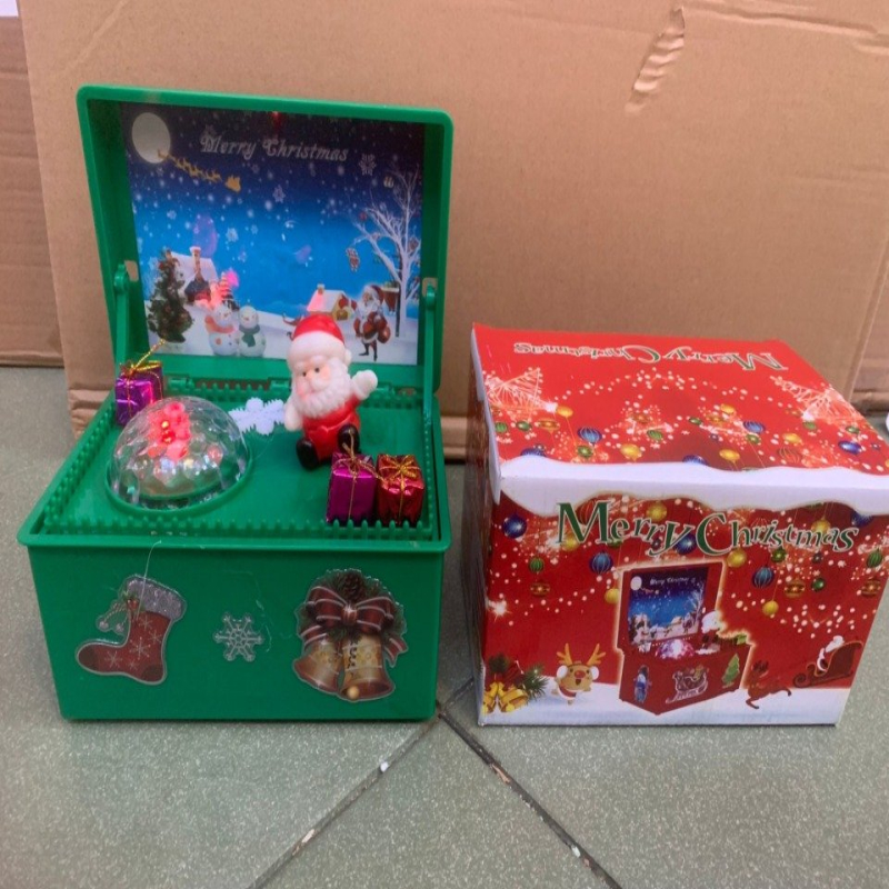 Świąteczna Dekoracja z Mikołajem