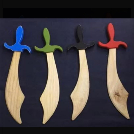 Klasyczny drewniany miecz